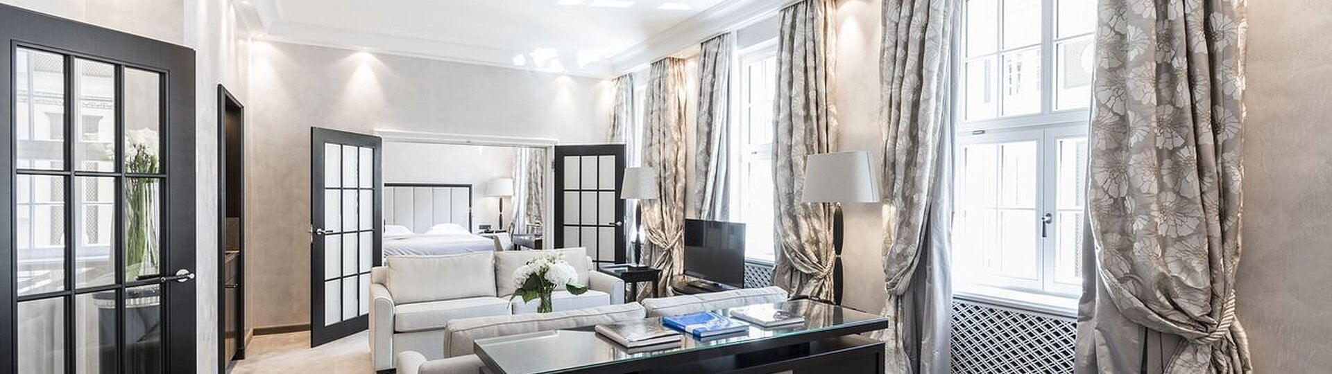 Hotel Bayerischer Hof Munich room 437 Graf Pilati style